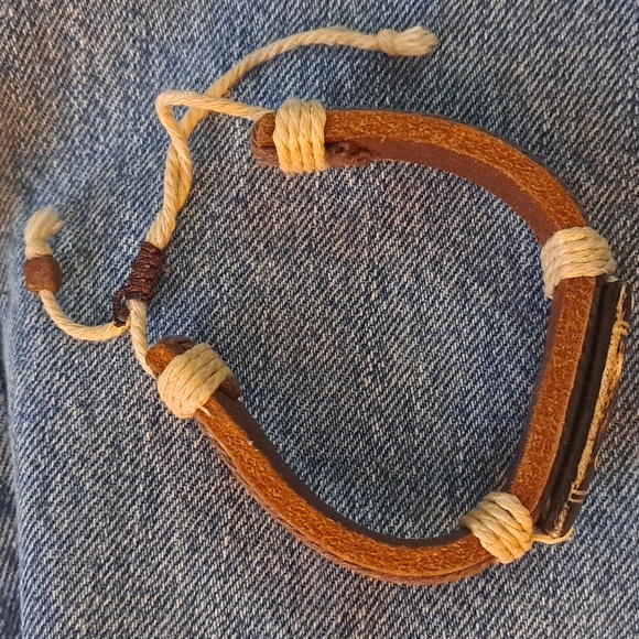 bracelet - Picture 2 of 5